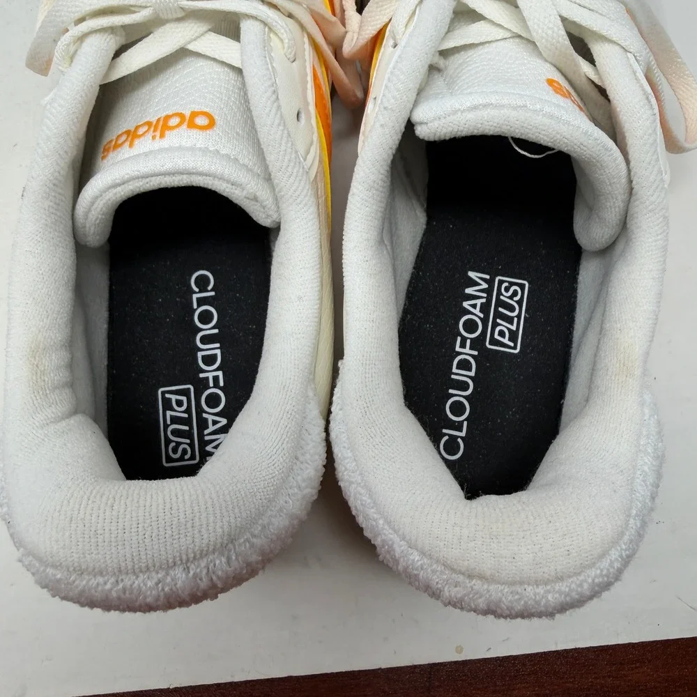 Adidas Sneakers Mens 9.5 IH7753 White Orange Snakeskin Texture Gum Sole EUC